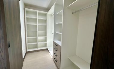 HERMOSA CASA DE VENTA EN RUTA VIVA TUMBACO!!  A ESTRENAR!!