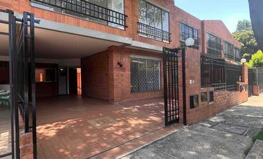 SE ARRIENDA HERMOSA CASA INDEPENDIENTE BARRIO EL INGENIO SUR DE CALI