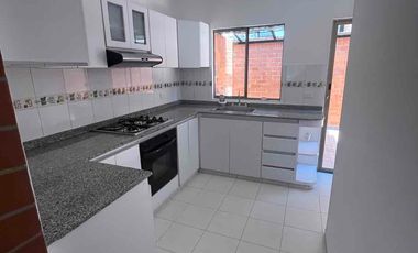 SE ARRIENDA HERMOSA CASA INDEPENDIENTE BARRIO EL INGENIO SUR DE CALI