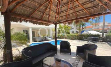 Se renta casa en isla dorada Cancún