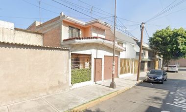 VENTA DE CASA TEPALCATES IZTAPALAPA