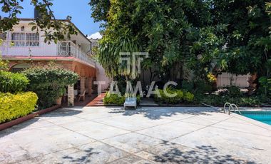 Casa en venta en Oaxtepec con alberca y uso comercial 2,060 m² de terreno