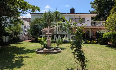 Casa en venta en Oaxtepec con alberca y uso comercial 2,060 m² de terreno