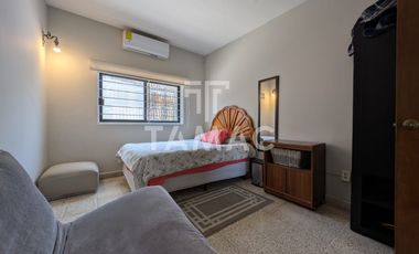 Casa en venta en Oaxtepec con alberca y uso comercial 2,060 m² de terreno