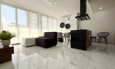 Amplio departamento de 3 recamaras en venta en Versalles, Puerto Vallarta