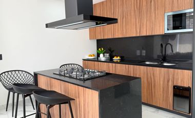 Amplio departamento de 3 recamaras en venta en Versalles, Puerto Vallarta