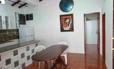 Alquilo casa amoblada 3 habitaciones en Salinas diagonal al hotel Barceló Colón