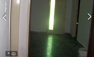 CASA AMPLIA CON PISCINA Y BIEN UBICADA