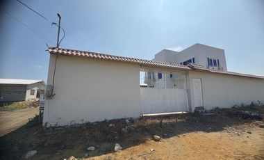 VILLAMIL PLAYAS VENDO CASA DE DOS PISOS EN LOT. PLAYASOL