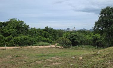 Sea View 4 Rai (6400 sq.m.) Land Plot near mountain for Sale at Huahin Soi 88, Price 8 M Baht per rai