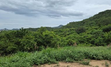 Sea View 4 Rai (6400 sq.m.) Land Plot near mountain for Sale at Huahin Soi 88, Price 8 M Baht per rai