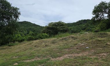 Sea View 4 Rai (6400 sq.m.) Land Plot near mountain for Sale at Huahin Soi 88, Price 8 M Baht per rai
