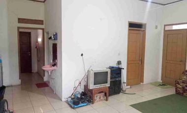 Rumah pinggir jln Cimanggung dkt sekolah sd
