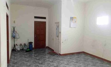 Rumah pinggir jln Cimanggung dkt sekolah sd