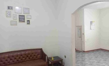 Rumah pinggir jln Cimanggung dkt sekolah sd