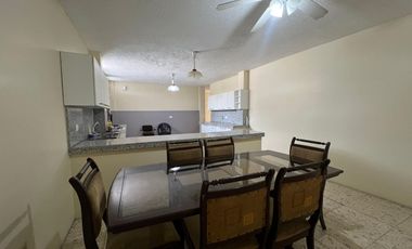 VENTA DE CASA EN BARRIO CENTENARIO