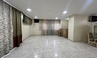 VENTA DE CASA EN BARRIO CENTENARIO