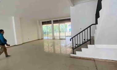 DISEWA / DIJUAL 2 RUKO GANDENG FOOD CITY GLC, JAKARTA BARAT