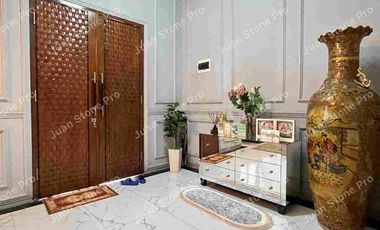 RUMAH MEWAH DEKAT PINTU TOL CISALAK,DEPOK.BANGUNAN KOKOH,HIGH CEILLING