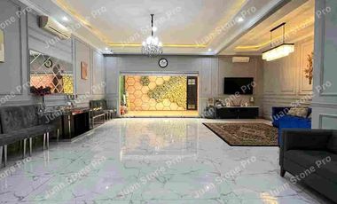 RUMAH MEWAH DEKAT PINTU TOL CISALAK,DEPOK.BANGUNAN KOKOH,HIGH CEILLING