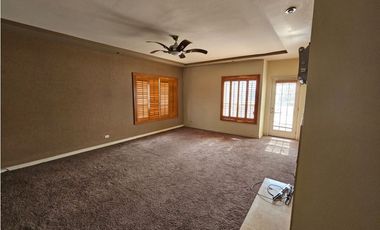 Casa en RENTA Fraccionamiento Puesta del Sol