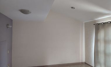 Preciosa Casa En Coto Pequeño Cerca Costco Sur