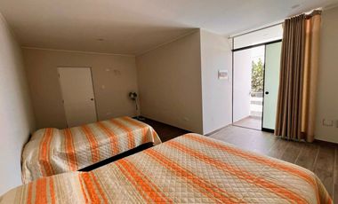 ALQUILO HERMOSA CASA DE 3 PISOS EN CHINCHA ALTA