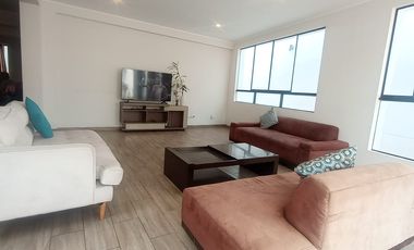 ALQUILO HERMOSA CASA DE 3 PISOS EN CHINCHA ALTA