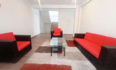 ALQUILO HERMOSA CASA DE 3 PISOS EN CHINCHA ALTA