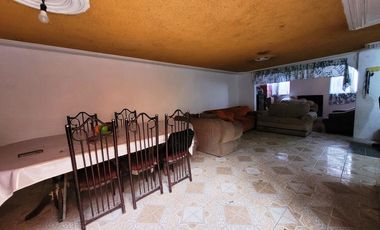 Casa amplia en Jardines de Morelos, 5 recamaras, acepto créditos