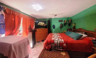 Casa amplia en Jardines de Morelos, 5 recamaras, acepto créditos