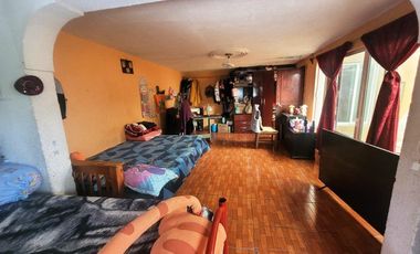 Casa amplia en Jardines de Morelos, 5 recamaras, acepto créditos