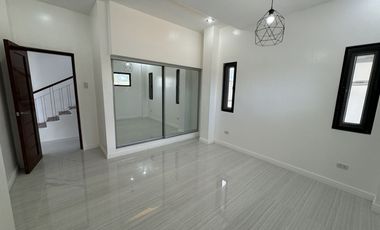 5 Bedroom 5BR Semi-Furnished House and Lot in Venare, Laguna