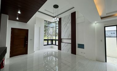 5 Bedroom 5BR Semi-Furnished House and Lot in Venare, Laguna