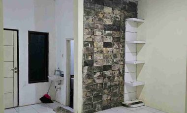 Rumah Pojok dan Luas Di Pusat Kota Jember