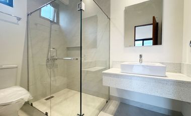 Elegant Brand New House and Lot for Sale in Lindenwood Residences, Muntinlupa City