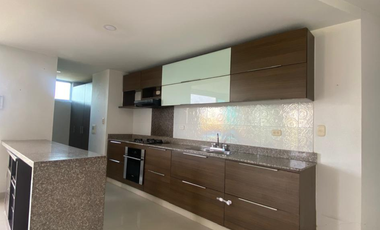 EN VENTA APARTAMENTO PUERTO MADERO