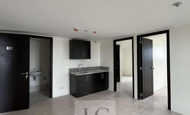 2 Bedroom with balcony in Kasara Rent to Own Condo For Sale near Tiendesitas Pet Friendly