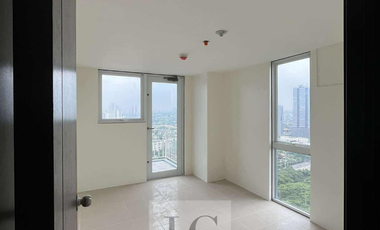 2 Bedroom with balcony in Kasara Rent to Own Condo For Sale near Tiendesitas Pet Friendly