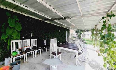 rumah 2 lantai luas jalan lebar Kerten Laweyan solo harga miring