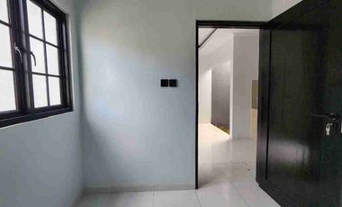 Rumah ready unit baru gress, harga 690 juta di Antasura, Denut dekat Living World