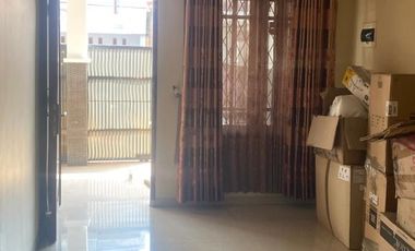 Tinggal Bawa Koper! Rumah Siap Huni di Taman Harapan Baru, Dekat Fasilitas Lengkap