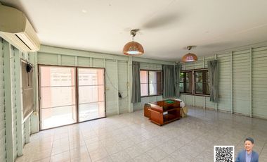 Rare Find in Ekkamai! Spacious Single House in the Heart of Sukhumvit – Below Market Price