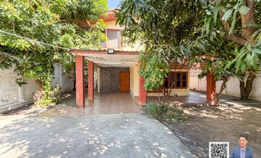 Rare Find in Ekkamai! Spacious Single House in the Heart of Sukhumvit – Below Market Price