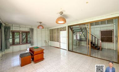 Rare Find in Ekkamai! Spacious Single House in the Heart of Sukhumvit – Below Market Price