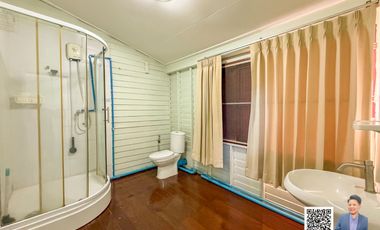 Rare Find in Ekkamai! Spacious Single House in the Heart of Sukhumvit – Below Market Price