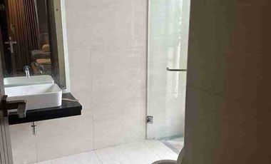 dijual villa lantai 2 kebo iwa denpasar