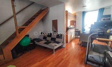 Leon Propiedades vende casa en Curacaví centro.