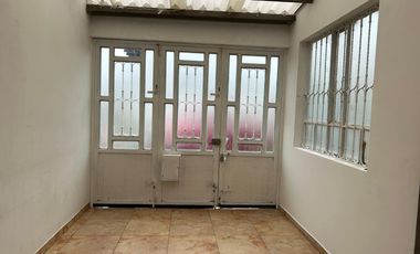 Casa de 3 pisos en Venta, Altos de Cooservicios; Tunja.