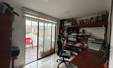 Casa de 3 pisos en Venta, Altos de Cooservicios; Tunja.